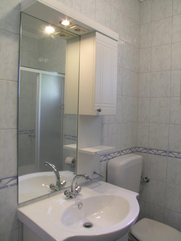 Apartments Lorenco Brela Rum bild
